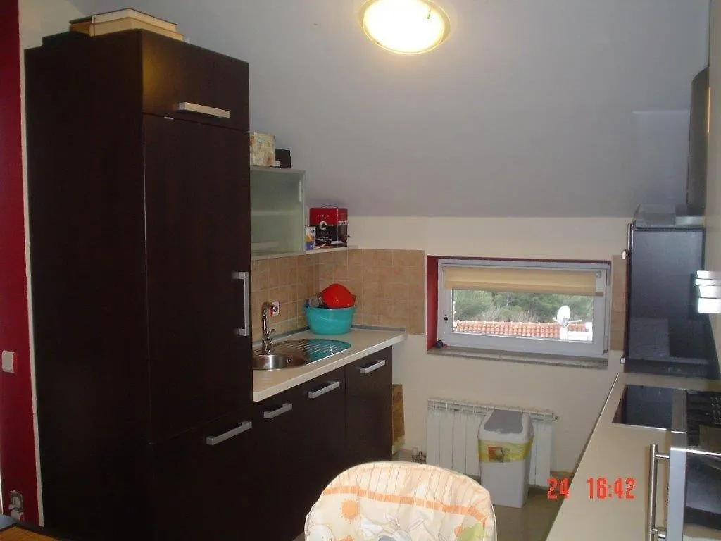 Seaview Apartment Omisalj 3623-4 0*,  Croatia