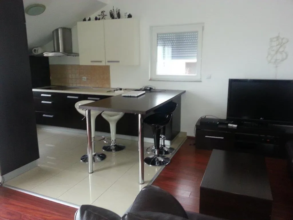Seaview Apartment Omisalj 3623-4