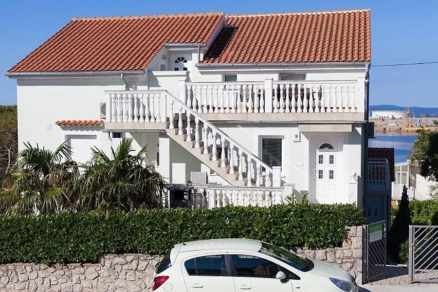 Seaview Apartment Omisalj 3623-4 Croatia