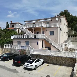 Rosmarin Omišalj